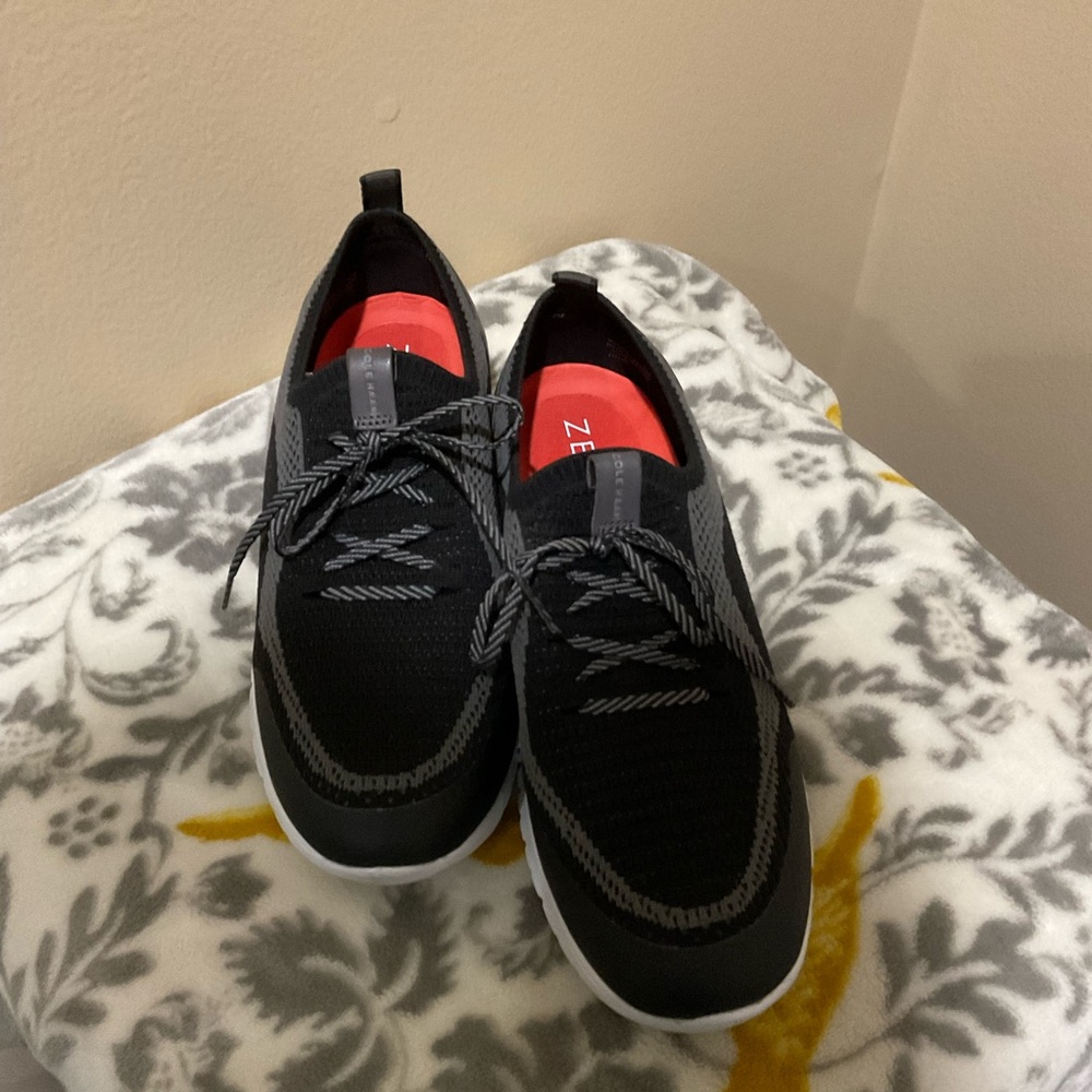 Cole Haan Black & Gray Zerogrand Sneakers 8.5 B